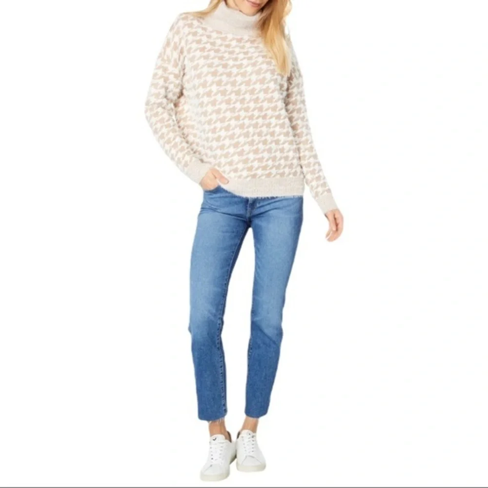 KUT from the Kloth Evea Pullover Long Sleeve Turtleneck -